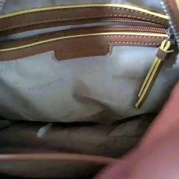 Beautiful Calvin Klein tan and yellow convertible hand or shoulder bag - Picture 4 of 4